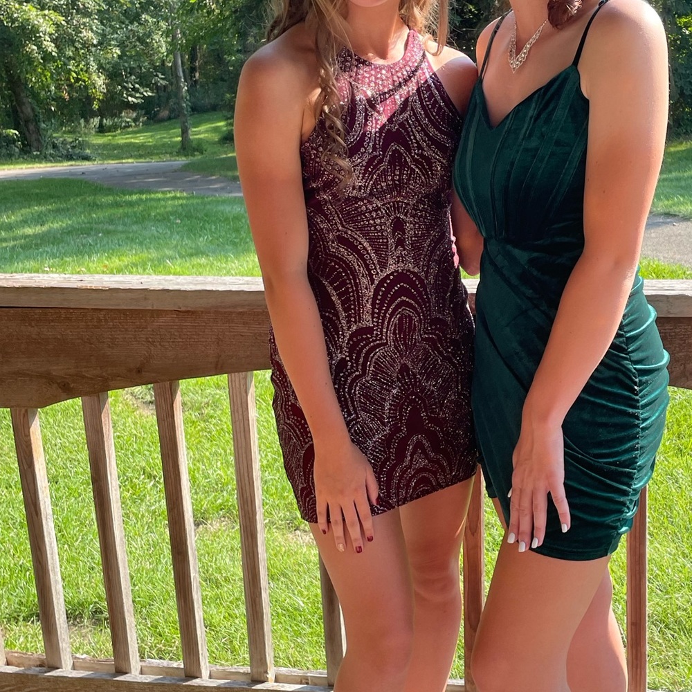 dress, it’s a small, only worn once